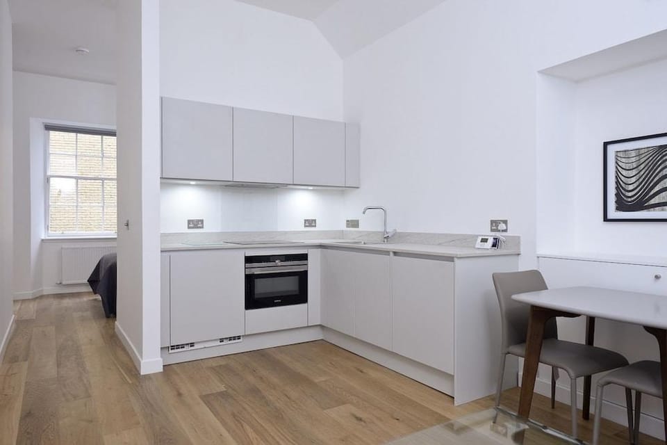 Destiny Scotland -The Malt House Apartments Hotel in Edinburgh
