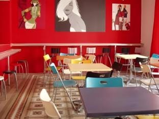 Red Nest Hostel Hostel in Valencia