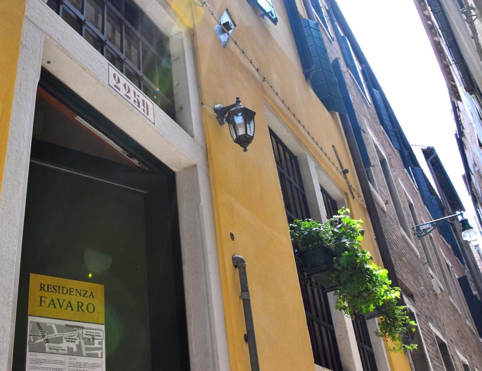 Residenza Favaro Hotel in San Marco