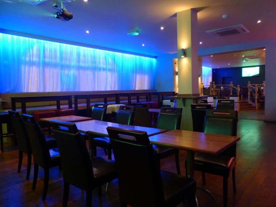 Real Dreams Hotel Hotel in Barking