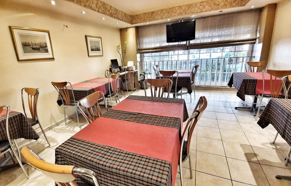 Noufara Hotel in Pireas