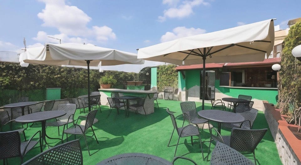 Alessandro Palace & Bar Hostel in Rome