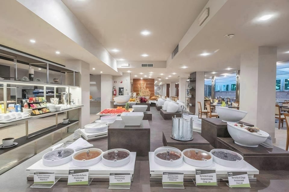 Caravel Bike Hotel Hotel in Nago–Torbole