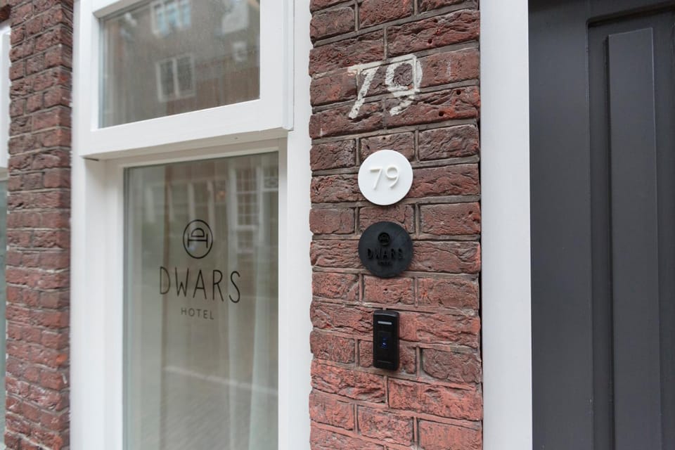 Hotel Dwars Hotel in Amsterdam