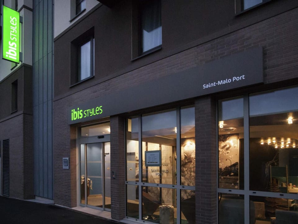 ibis Styles Saint Malo Port Hotel in St-Malo