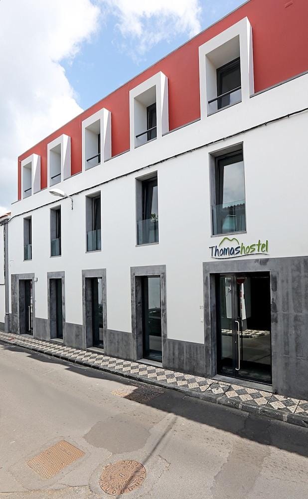 Thomas Place Hotel in Ponta Delgada