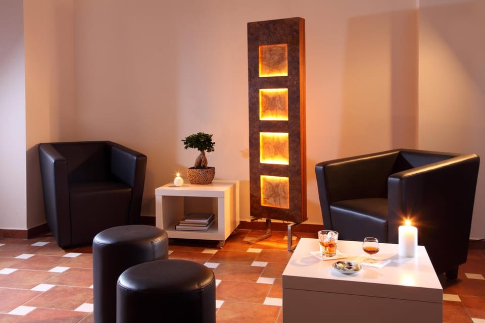 Bar/lounge