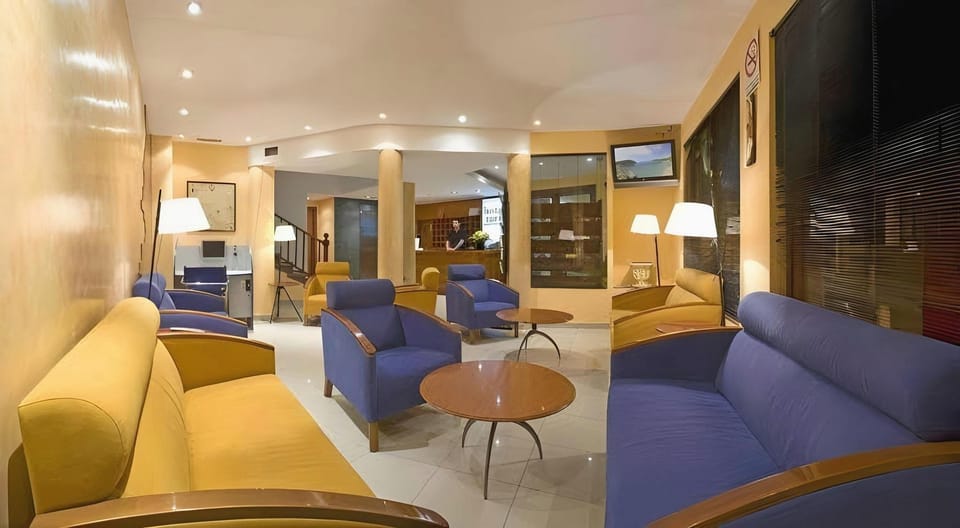 Hostal Mari Hotel in Sant Antoni Portmany