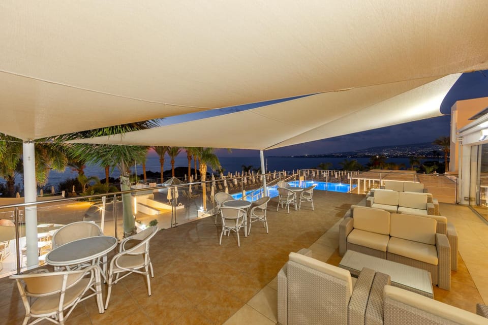 Queens Bay Hotel Hotel in Paphos District