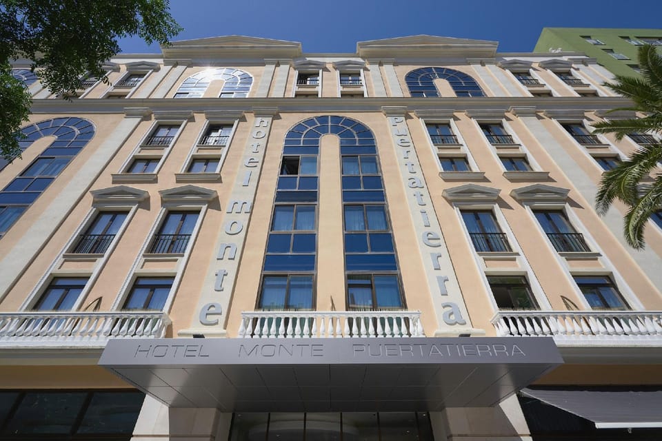Hotel Monte Puertatierra Hotel in Cadiz