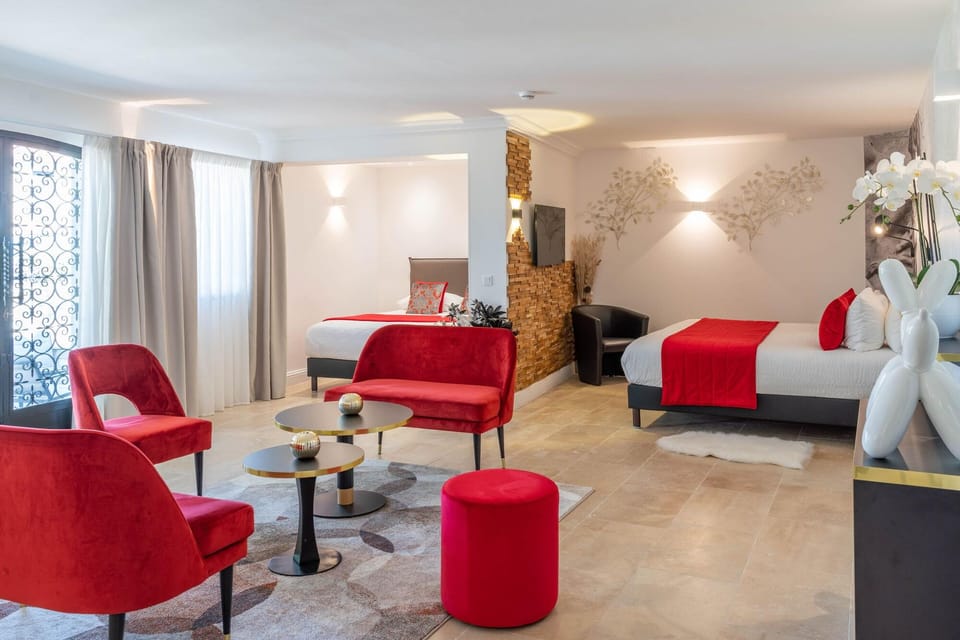 Hotel San Pedro Hotel in Saint-Raphael