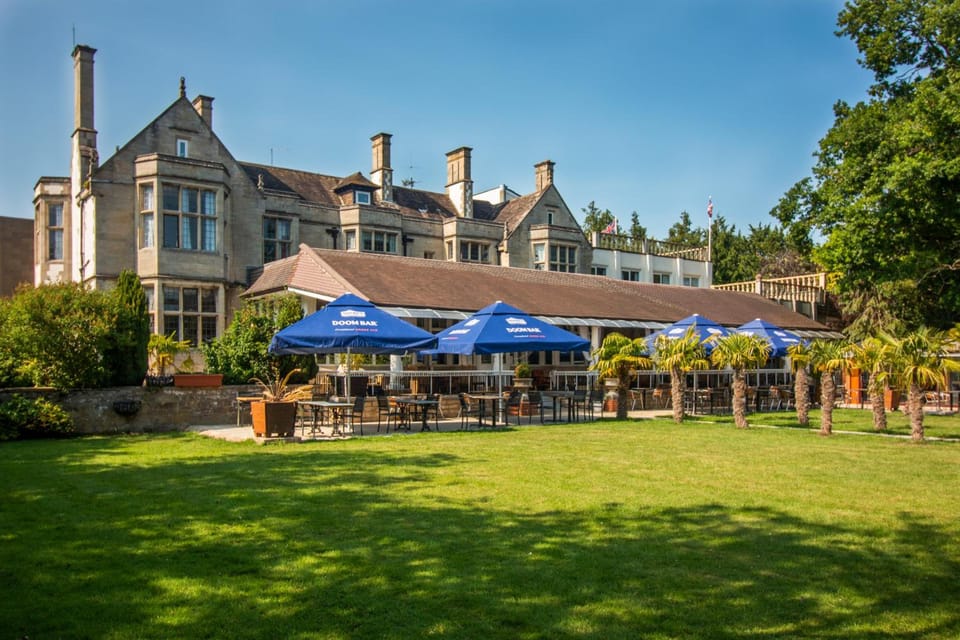 Westone Manor Hotel Hotel in Northampton