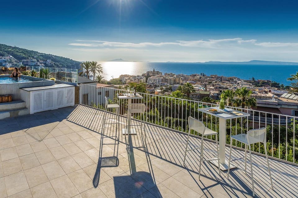 Domo 20 Hotel in Vico Equense