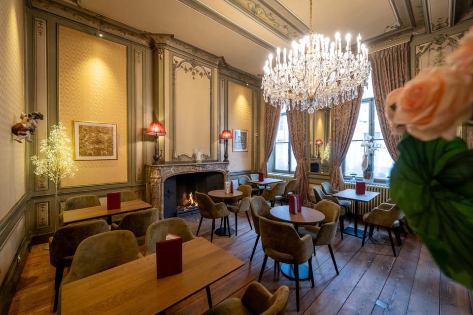 Bar/lounge