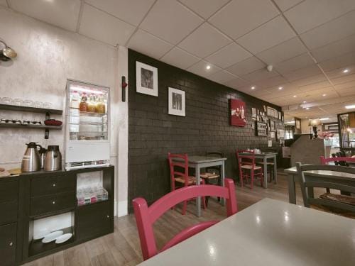 Hotel Saint Jean Hotel in Saint-Cyr-sur-Loire