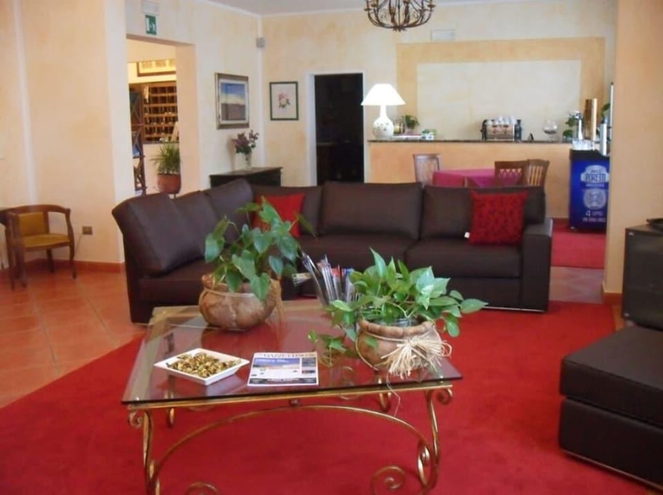 La Loggia - Villa Gloria Hotel in Tuscany