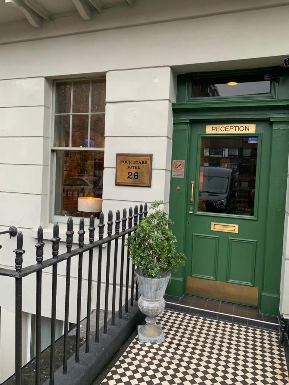 Four Stars Hotel Hotel in City of Westminster