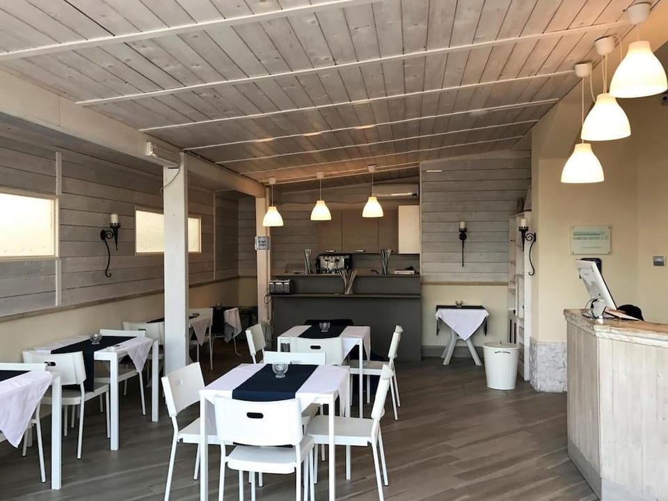 Fiumicino Airport B&B Deluxe Hotel in Fiumicino