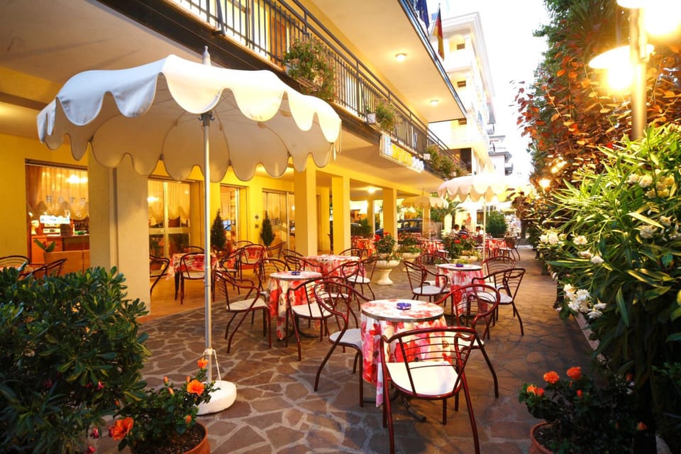 Hotel Devon Hotel in Cesenatico