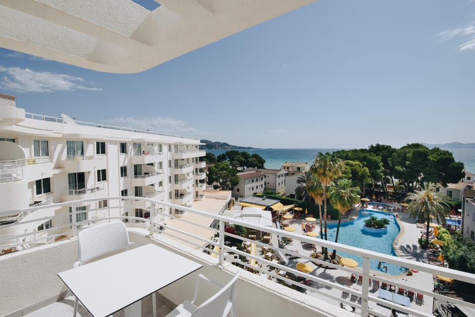 Hotel Ivory Playa Sports & Spa Apartment hotel in Raiguer