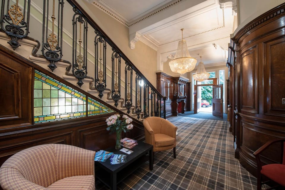 Grosvenor Suites Hotel in Edinburgh