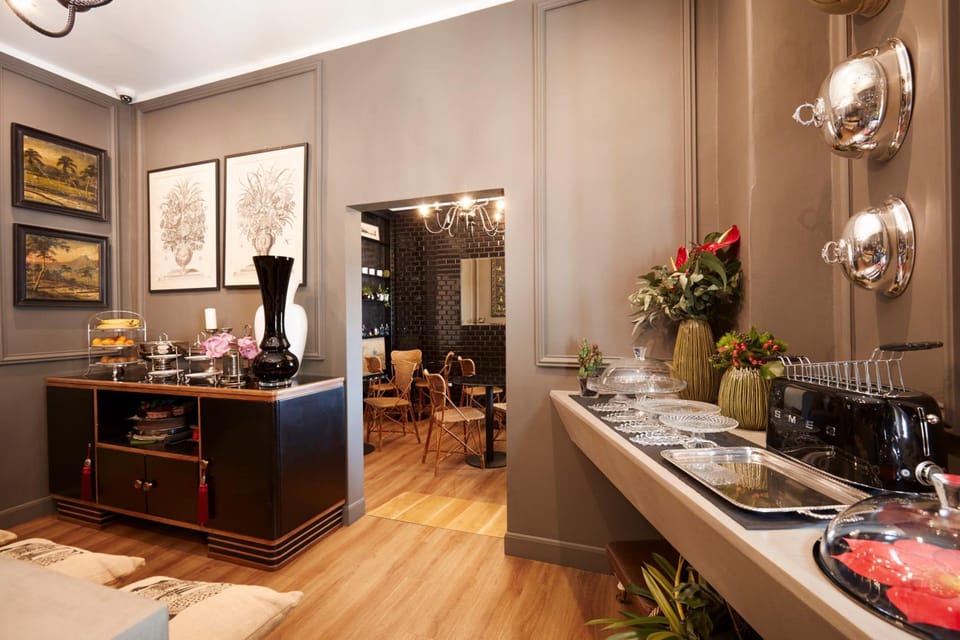 Bar/lounge