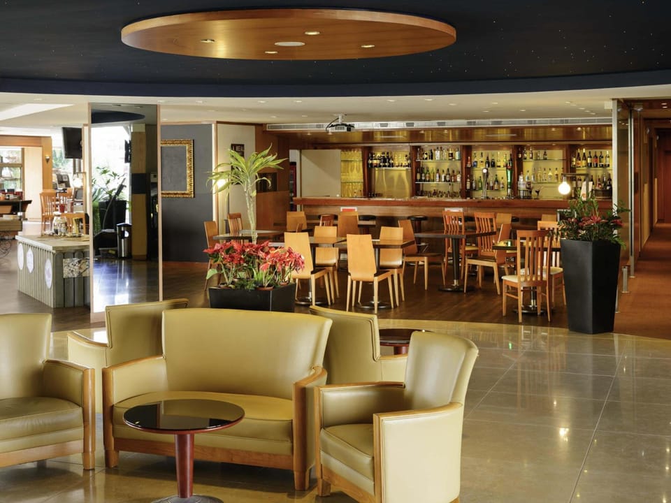 Bar/lounge