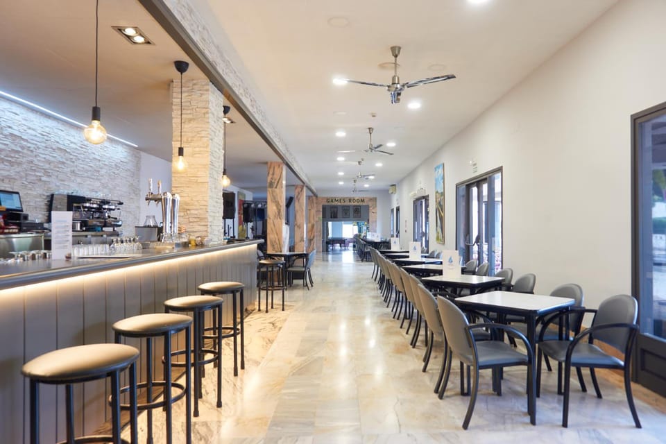 Bar/lounge
