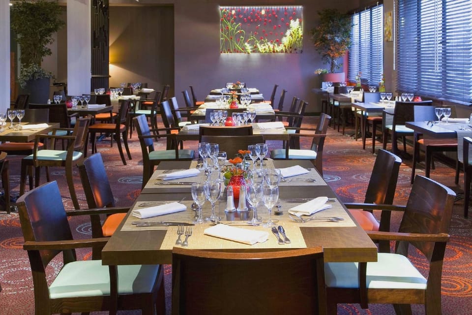 Hotel Plaza - site du Futuroscope Hotel in Centre-Val de Loire