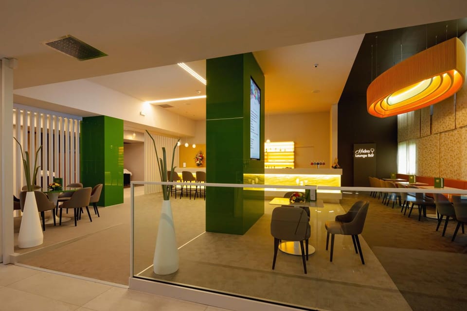 Hotel Plaza - site du Futuroscope Hotel in Centre-Val de Loire