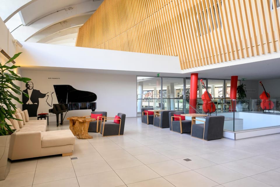 Bar/lounge