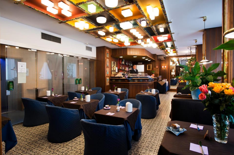 Bar/lounge