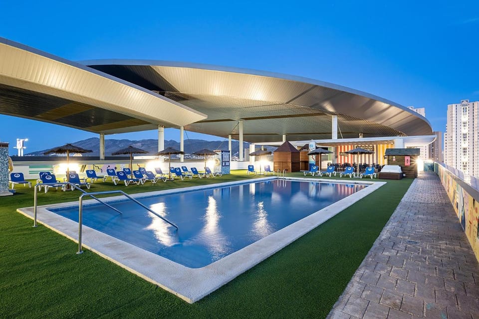 Swimming pool
