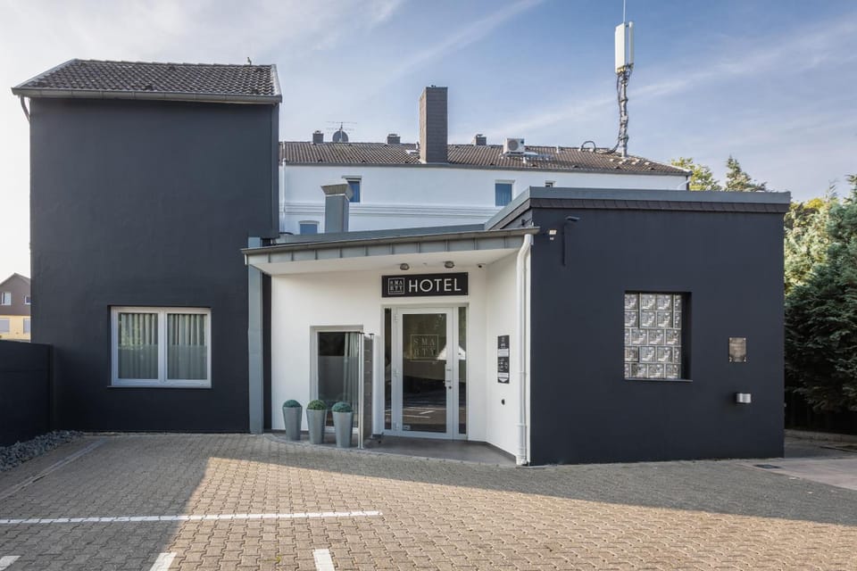 Airport Hotel Durscheidt Hotel in Cologne