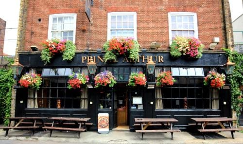 Prince Arthur Hotel in London Borough of Islington