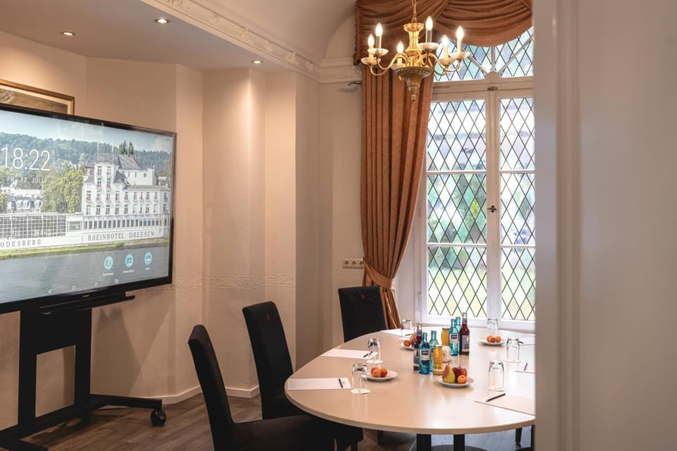Rheinhotel Dreesen Hotel in Königswinter