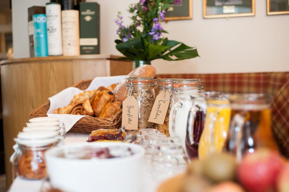 The Pipers' Tryst Hotel Hotel in Glasgow