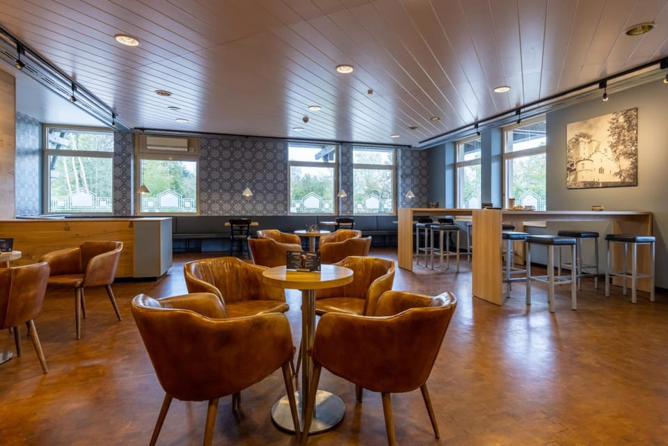 Bar/lounge
