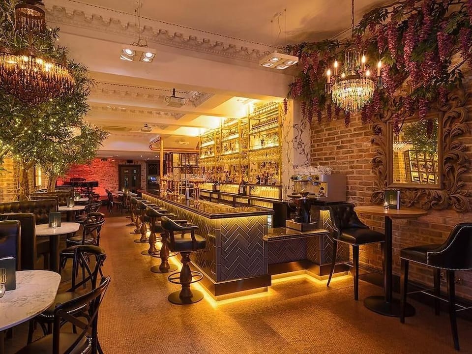 Black Ivy Hotel in Edinburgh