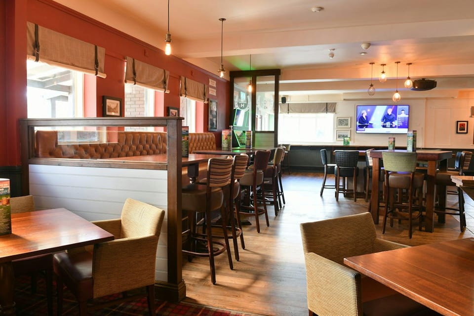 Highwayman Hotel Hotel in Luton