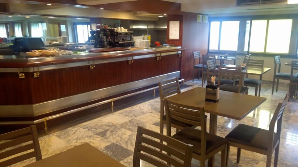 Bar/lounge