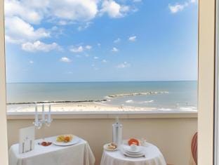 Hotel Imperial Beach Hotel in Rimini