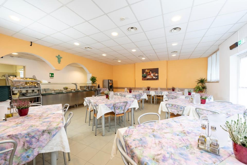 Casa per Ferie Opera Don Calabria Hotel in Rome