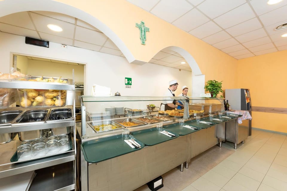 Casa per Ferie Opera Don Calabria Hotel in Rome