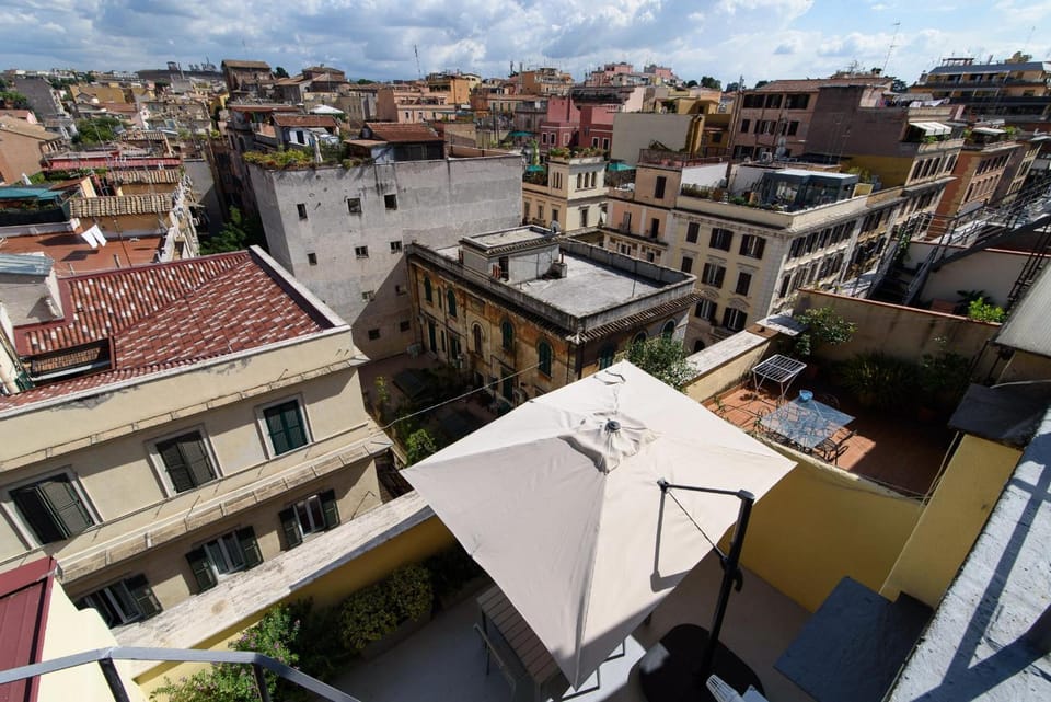 White Ostilia Apartments Hotel in Rome