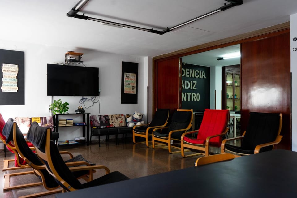 Shared lounge/TV area