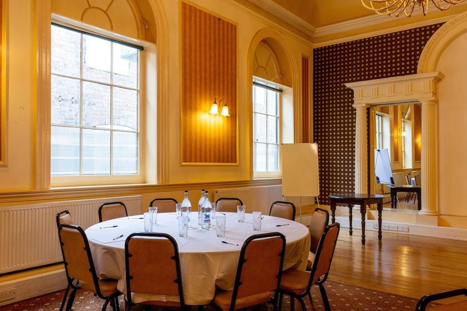The New Inn – RelaxInnz Hotel in Gloucester