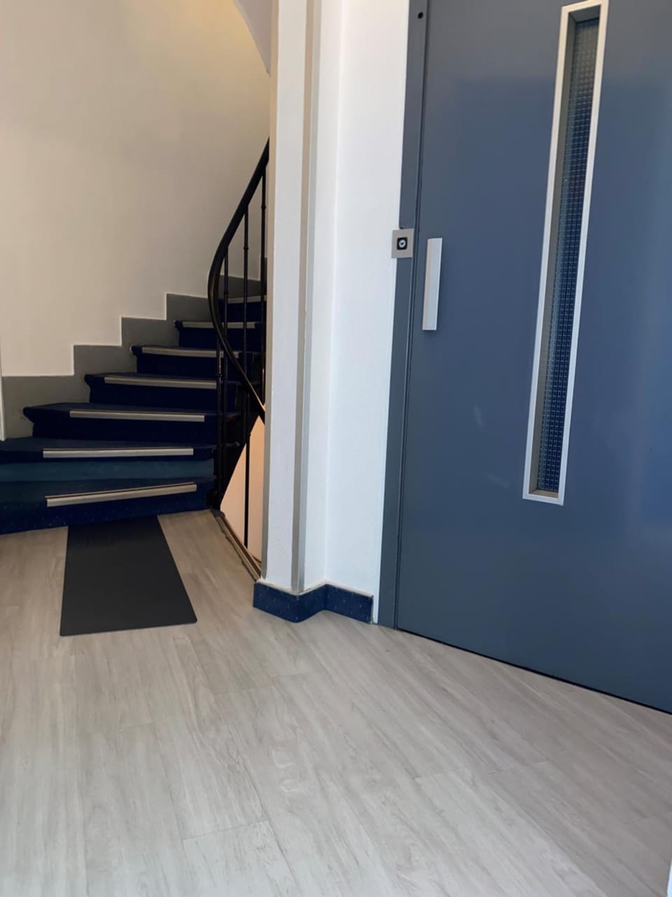 Aero Hotel Hotel in Vanves