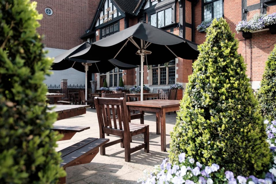 The White Hart Hotel Hotel in Molesey