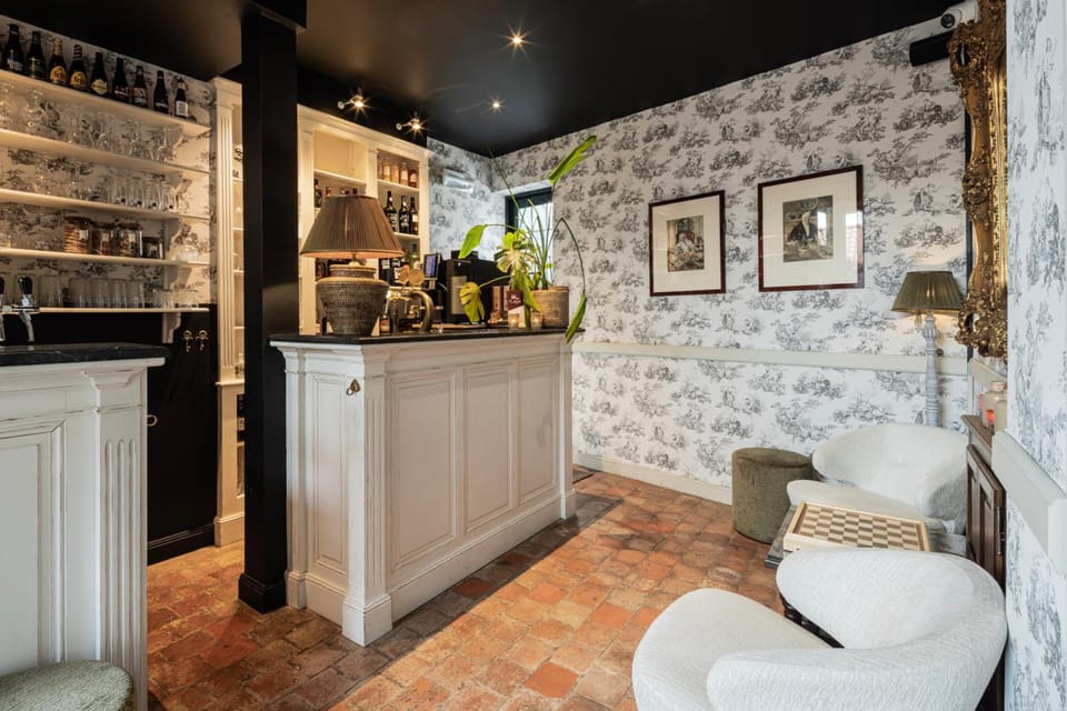 Bar/lounge